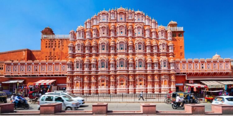 Fascinating Insights into Jaipur’s Hawa Mahal