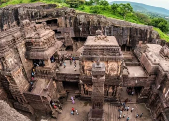 ajantaellora-caves